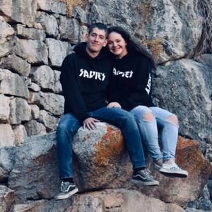 Meet your Posher, Ila